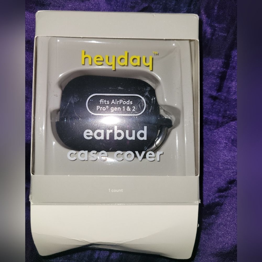 heyday Earbuds Case Cover Nwt